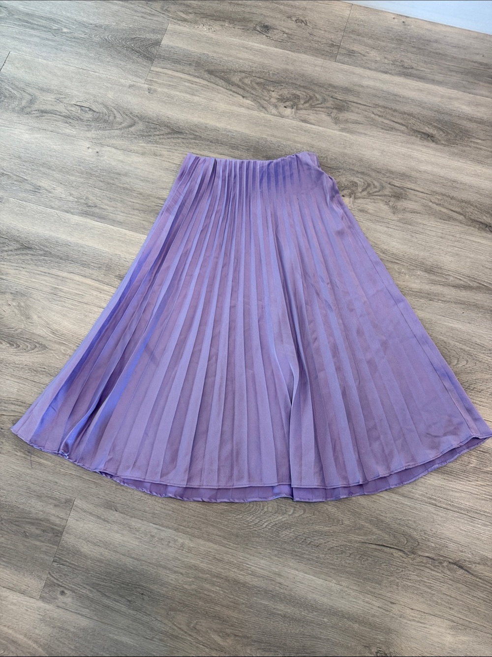 Zara Pleated Lavender Midi Skirt - Women's size XS